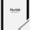 Ramme New Lifestyle Earth Grey 70x100 cm - Passepartout Sort 59,4x84 cm (A1)