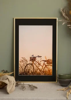 Ramme New Lifestyle Shiny Gold 20x30 cm - Passepartout Sort 15x22 cm