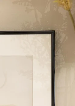 Ramme New Lifestyle Sort 70x90 cm - Passepartout Hvid 60x80 cm