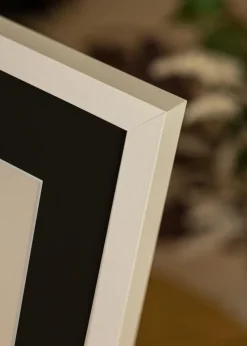 Ramme Selection Hvid 60x80 cm - Passepartout Sort 50x65 cm