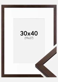 Ramme Selection Valnød 30x40 cm - Passepartout Hvid 20x28 cm