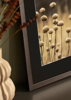 Ramme Selection Valnød 60x80 cm - Passepartout Sort 50x70 cm