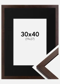 Ramme Selection Valnød 30x40 cm - Passepartout Sort 20x28 cm