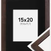 Ramme Selection Valnød 15x20 cm - Passepartout Sort 4x5 inches