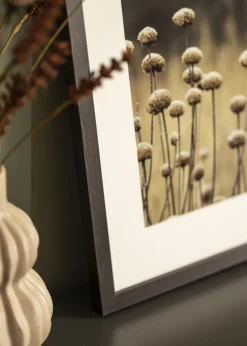 Ramme Selection Valnød 60x60 cm - Passepartout Hvid 50x50 cm