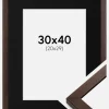 Ramme Selection Valnød 30x40 cm - Passepartout Sort 21x30 cm