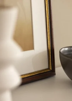 Ramme Siljan Brun 50x70 cm - Passepartout Hvid 33x56 cm