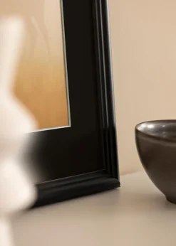 Ramme Siljan Sort 70x90 cm - Passepartout Sort 24x30 inches