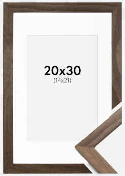 Ramme Stilren Valnød 20x30 cm - Passepartout Hvid 15x22 cm