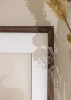 Ramme Stilren Valnød 60x80 cm - Passepartout Hvid 50x65 cm