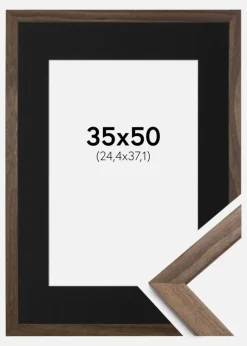 Ramme Stilren Valnød 35x50 cm - Passepartout Sort 10x15 inches (25,4x38,1 cm)