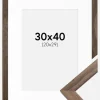 Ramme Stilren Valnød 30x40 cm - Passepartout Hvid 21x30 cm