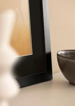 Ramme Trendline Sort 42x59,4 cm (A2) - Passepartout Sort 25x38 cm