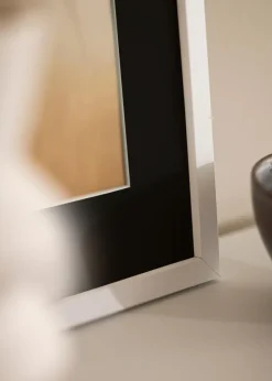 Ramme Trendy Hvid 50x50 cm - Passepartout Sort 35x35 cm