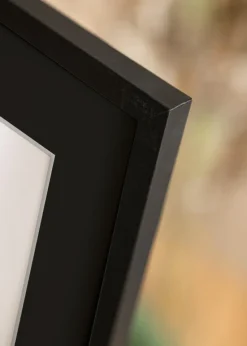 Ramme Trendy Sort 50x70 cm - Passepartout Sort 33x56 cm