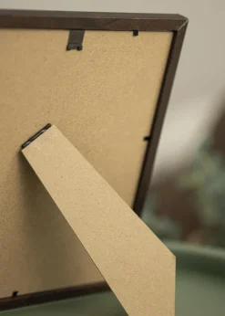 Ramme Trendy Valnød 20x25 cm - Passepartout Sort 13x19,5 cm