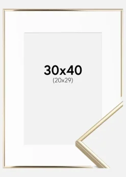 Ramme Visby Blank Guld 30x40 cm - Passepartout Hvid 21x30 cm