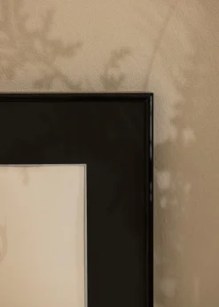 Ramme Visby Hvid 70x100 cm - Passepartout Sort 61x91,5 cm