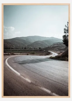 Road Through Mountains Plakat (21x29.7 cm (A4))