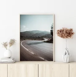 Road Through Mountains Plakat (21x29.7 cm (A4))