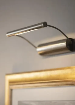 Tommy Batteridrevet LED 21 cm Billedbelysning - Sølv