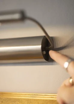 Tommy Batteridrevet LED 21 cm Billedbelysning - Sølv